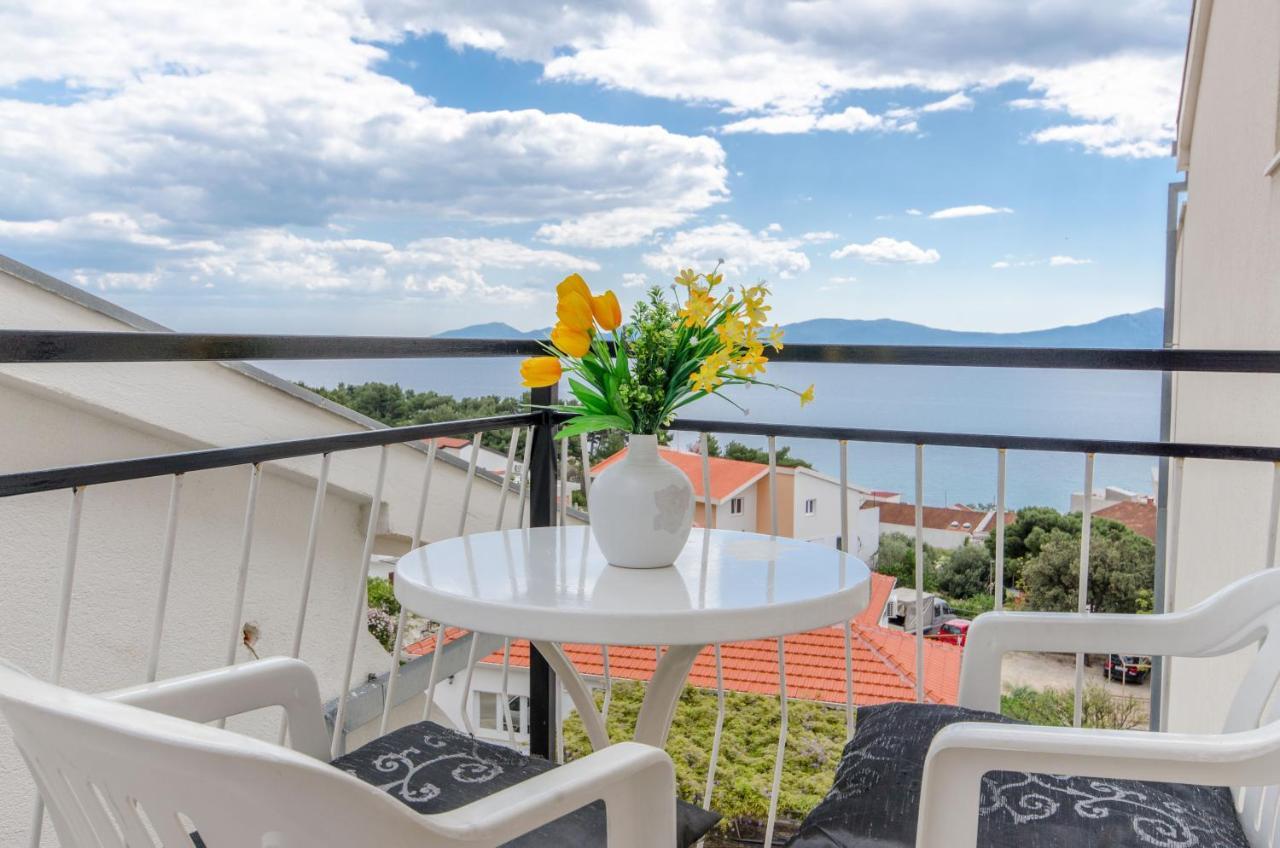 Knezovicapartments Zivogosce Bagian luar foto
