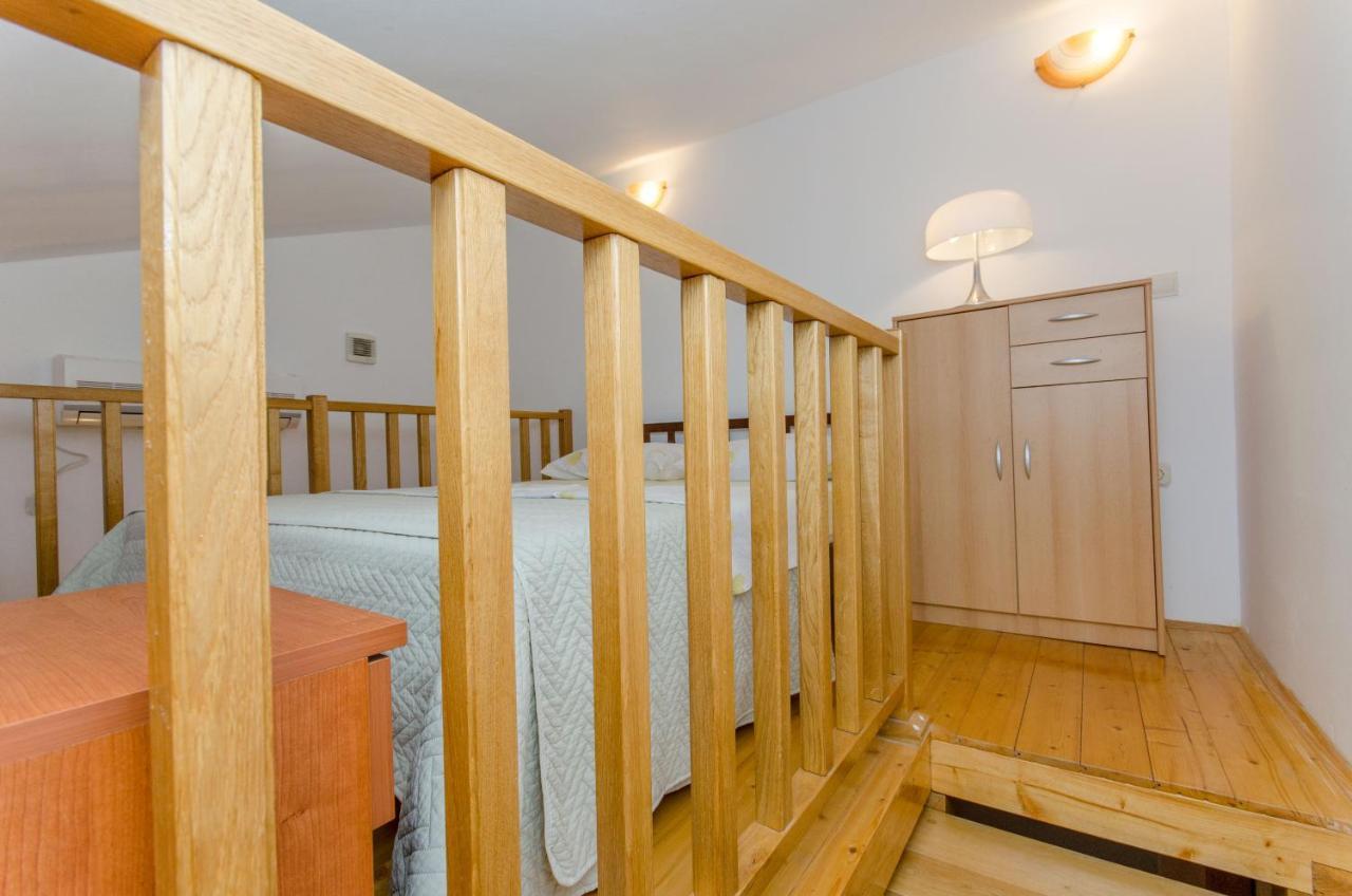 Knezovicapartments Zivogosce Bagian luar foto