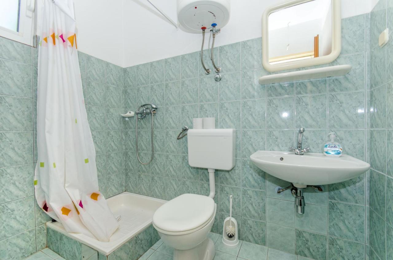 Knezovicapartments Zivogosce Bagian luar foto