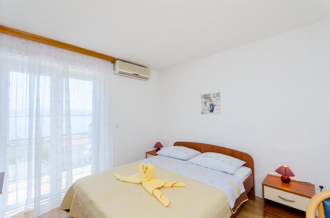 Knezovicapartments Zivogosce Bagian luar foto