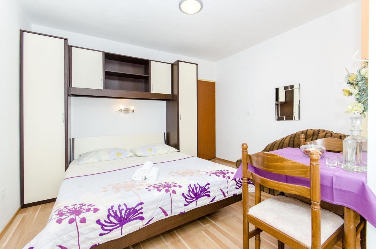 Knezovicapartments Zivogosce Bagian luar foto