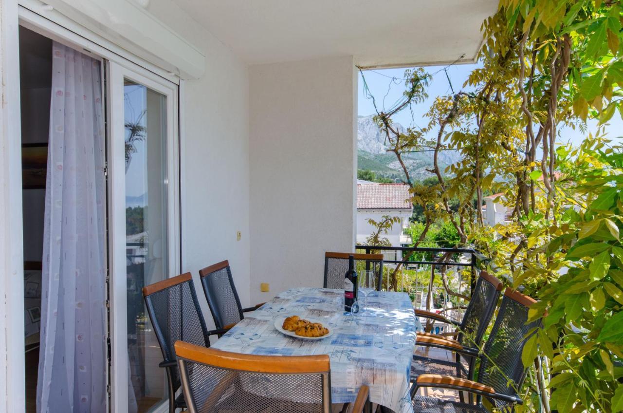 Knezovicapartments Zivogosce Bagian luar foto