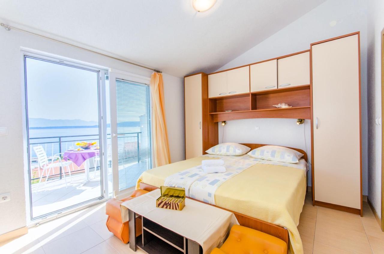Knezovicapartments Zivogosce Bagian luar foto