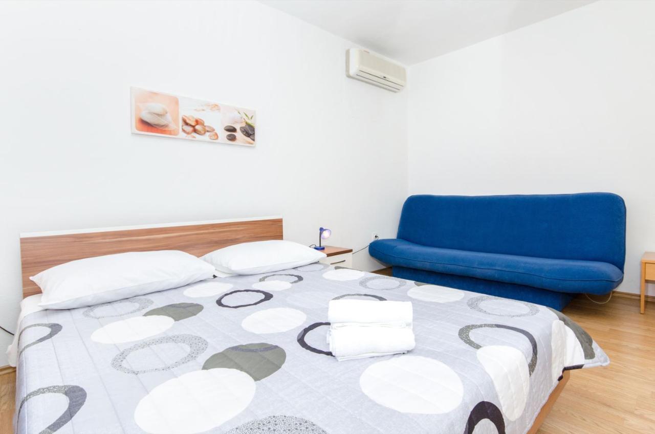 Knezovicapartments Zivogosce Bagian luar foto